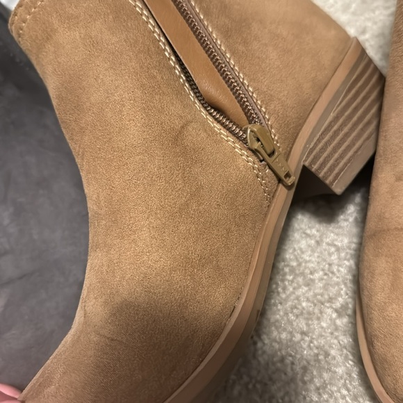 Booties! - Picture 2 of 4